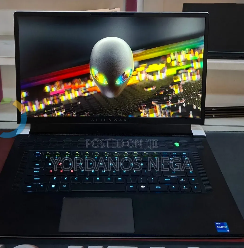 New Laptop Alienware X17 R1 16GB Intel Core i7 SSD 512GB