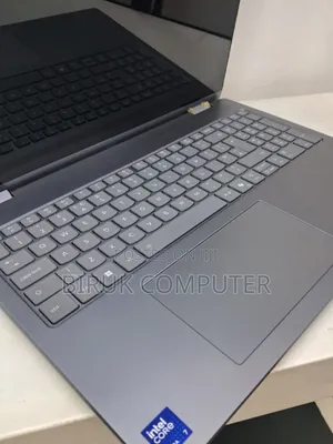 New Laptop Lenovo Legion 7 16GB Intel Core Ultra 7 SSD 1T