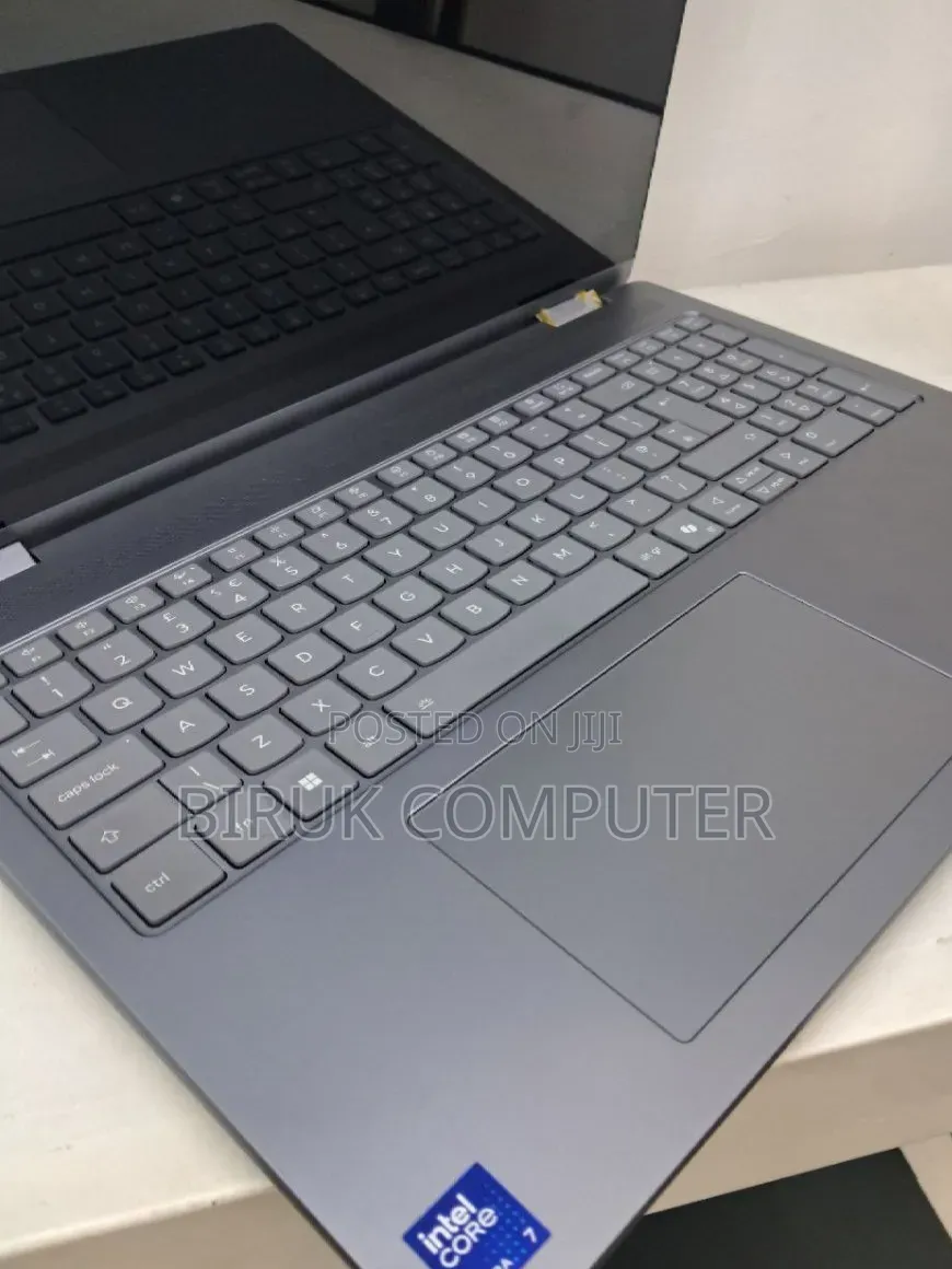 New Laptop Lenovo Legion 7 16GB Intel Core Ultra 7 SSD 1T