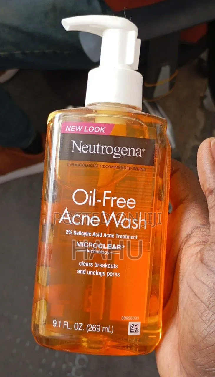 Neutrogena Oil-Free Salicylic Acid Acne Treatment Acne Face Wash