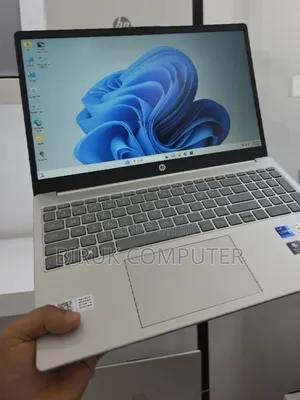 New Laptop HP Stream Notebook 16GB Intel Core i7 SSD 512GB