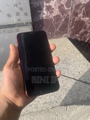 New Apple iPhone XR 128 GB Red