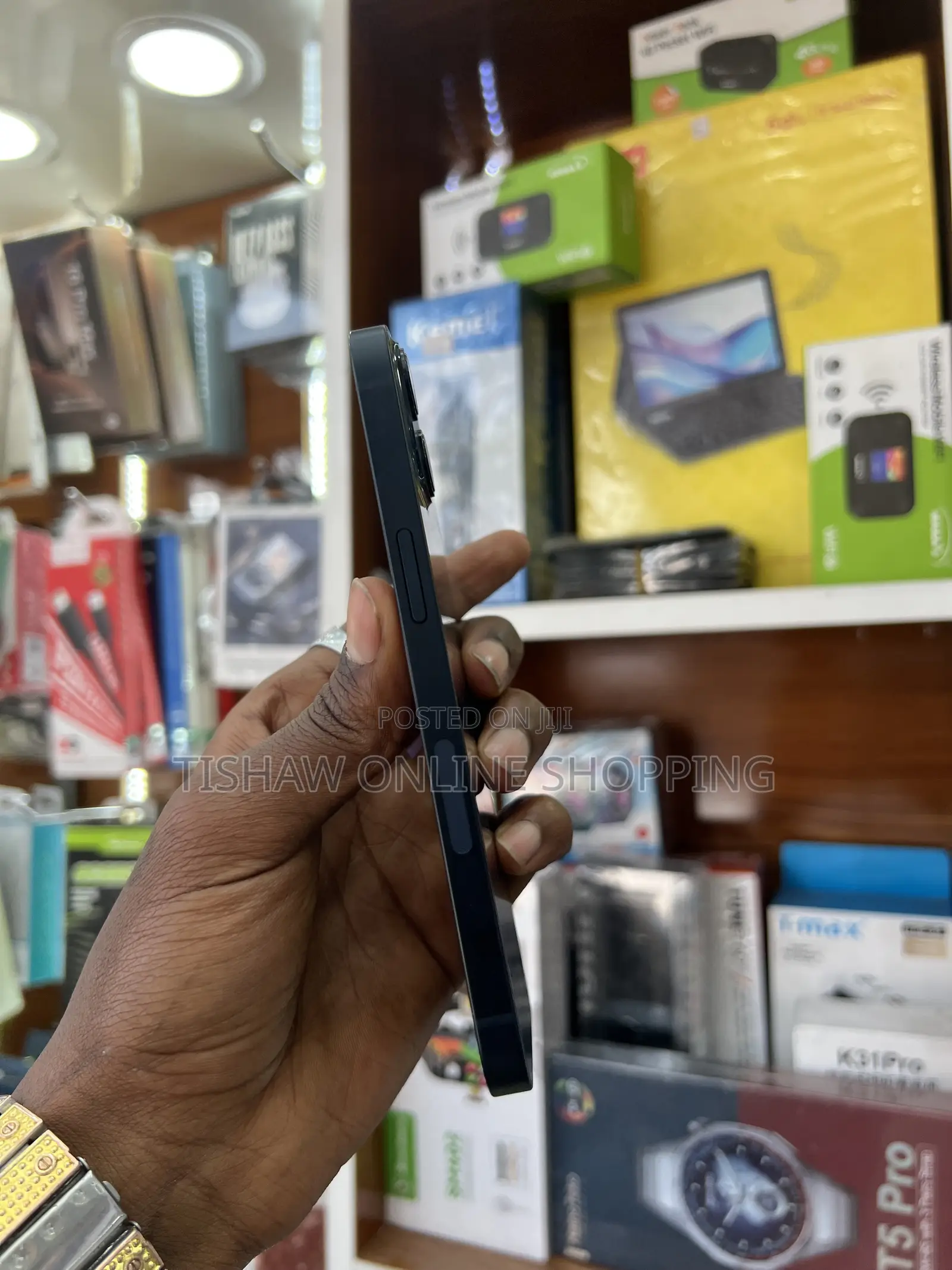 New Apple iPhone 13 128 GB Blue