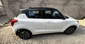 Suzuki Swift Sport 2022 White