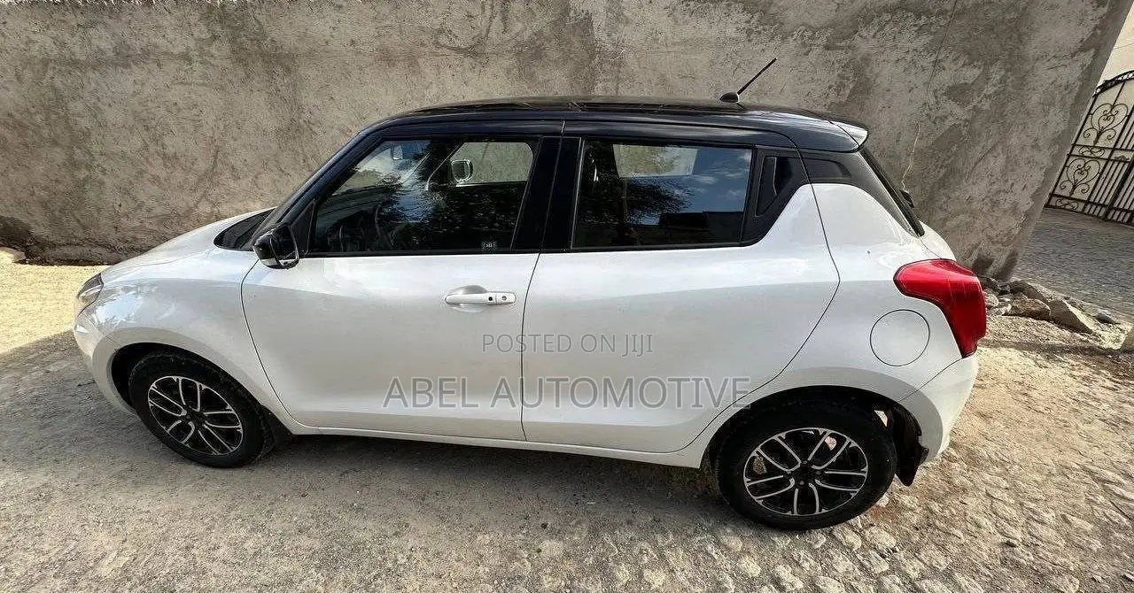 Suzuki Swift Sport 2022 White