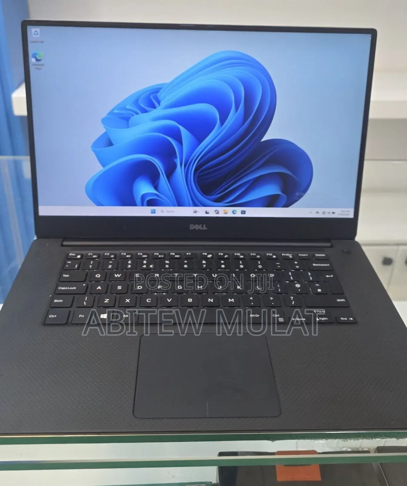New Laptop Dell Precision 5540 16GB Intel Core i7 SSD 512GB