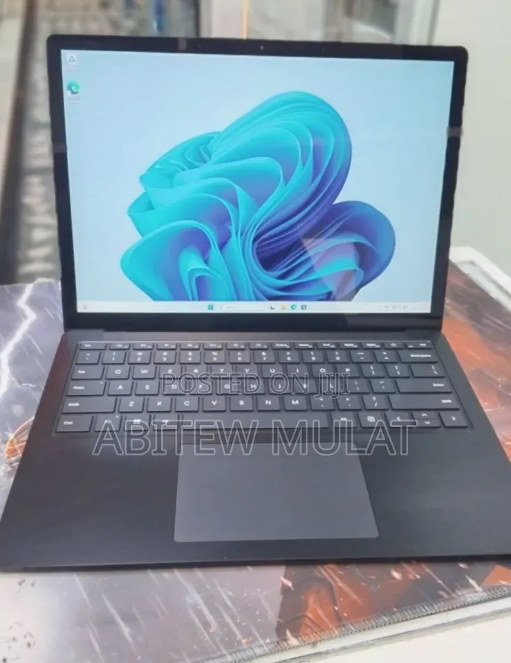 New Laptop Microsoft Surface Laptop 5 16GB Intel Core i7 SSD 256GB