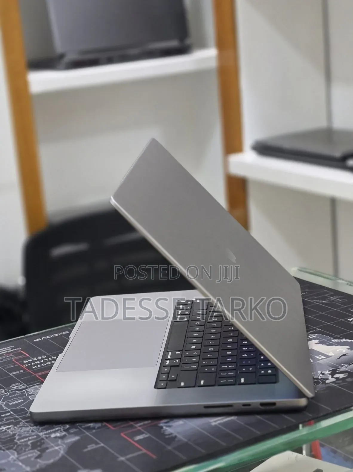 New Laptop Apple MacBook Pro 2021 M1 64GB Apple M1 Pro SSD 1T