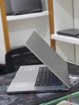 New Laptop Apple MacBook Pro 2021 M1 64GB Apple M1 Pro SSD 1T
