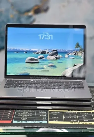 New Laptop Apple MacBook Pro 2020 M1 8GB Apple M1 SSD 512GB