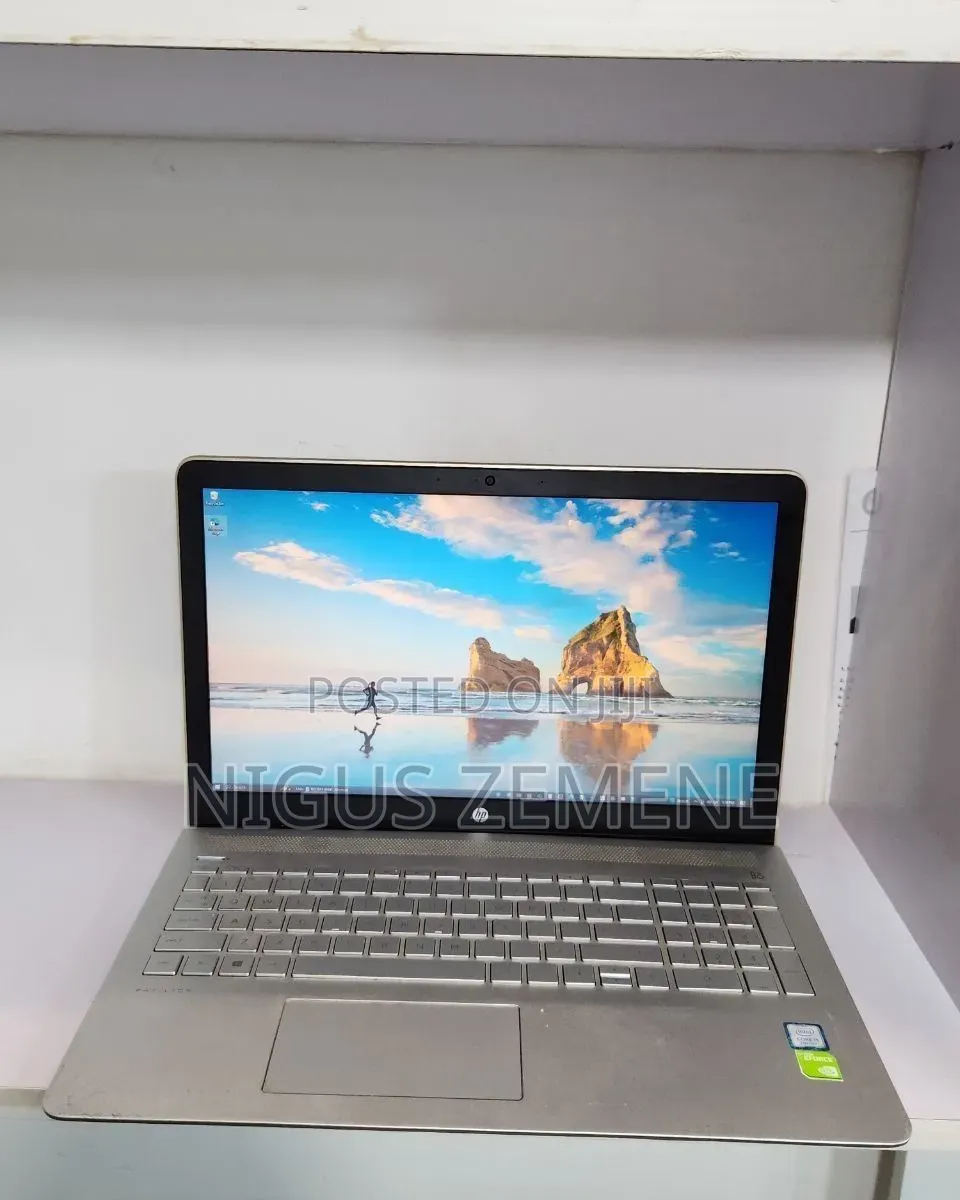 New Laptop HP Pavilion 14 8GB Intel Core i5 SSD 1T