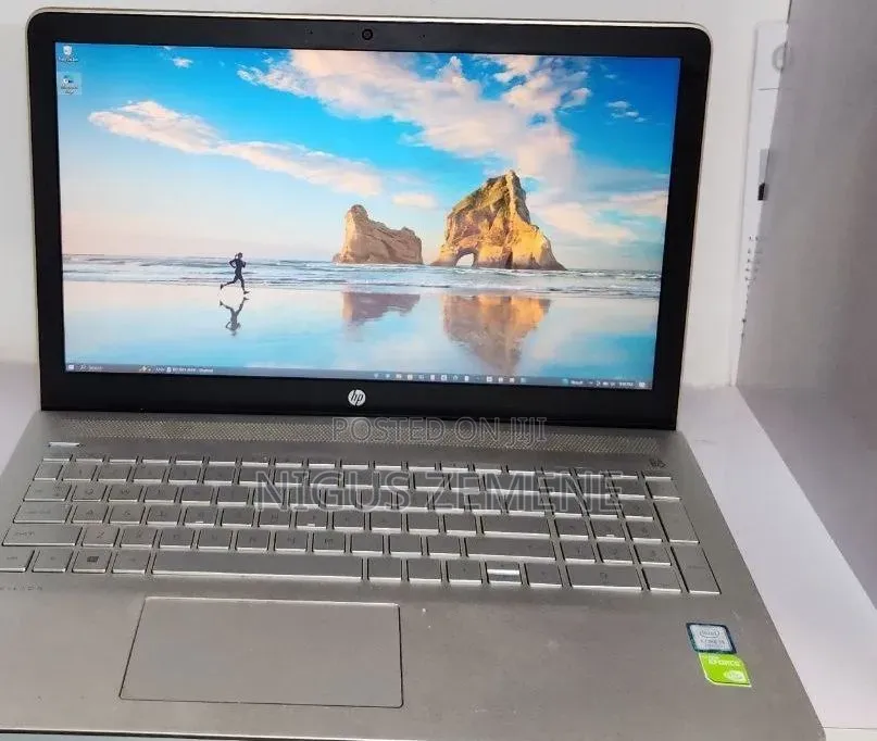 New Laptop HP Pavilion 14 8GB Intel Core i5 SSD 1T