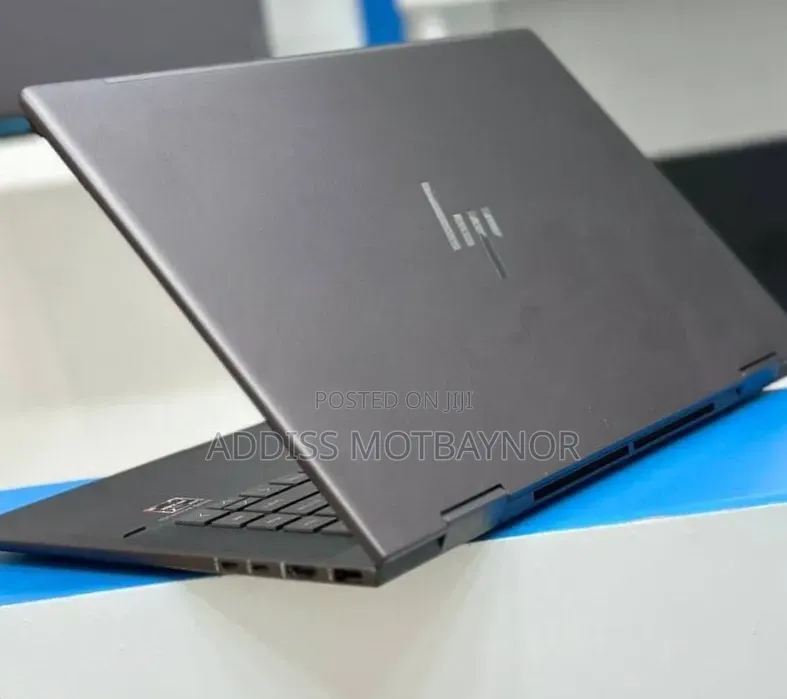 New Laptop HP Spectre 8GB Intel Core i7 SSD 1T