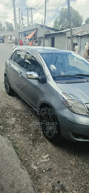 Toyota Yaris 1.0 VVT-i 2008 Gray