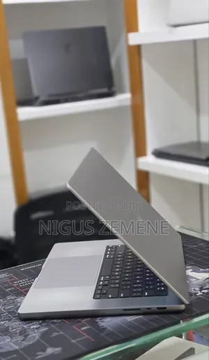 New Laptop Apple MacBook Pro 2021 M1 64GB Apple M1 Pro SSD 1T