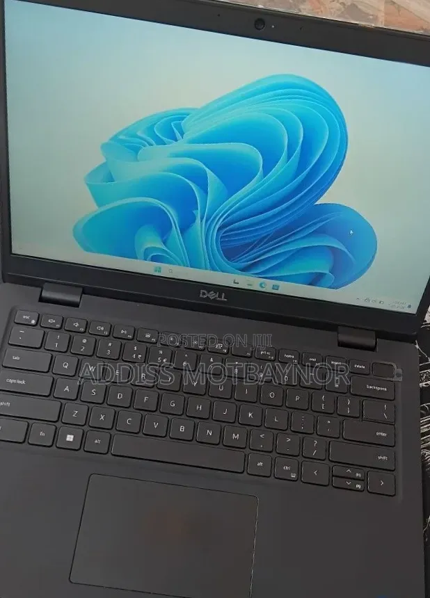 New Laptop Dell Latitude 5310 8GB Intel Core i7 SSD 512GB