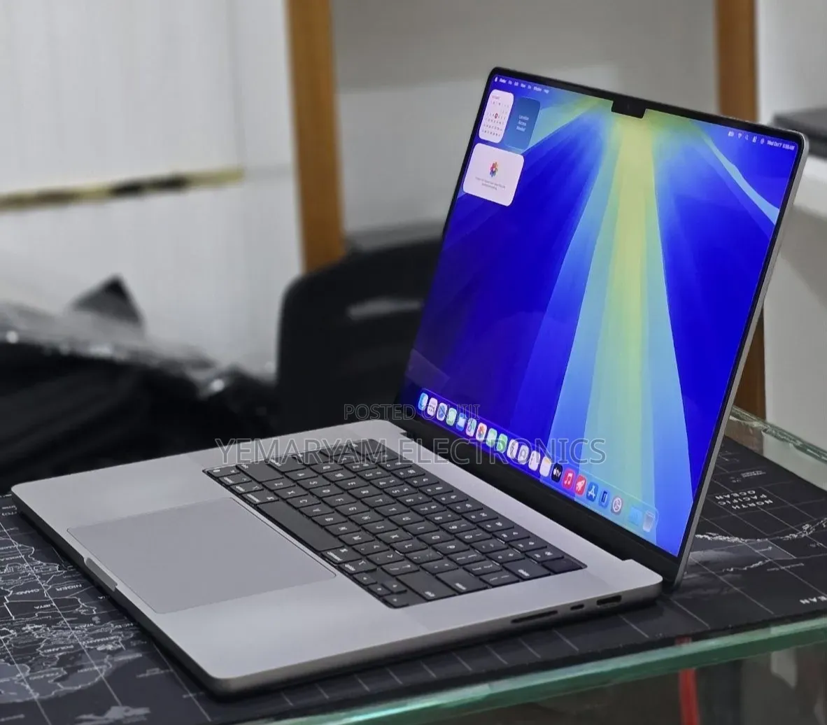 New Laptop Apple MacBook Pro 2021 M1 Max 64GB Apple M1 Max SSD 1T