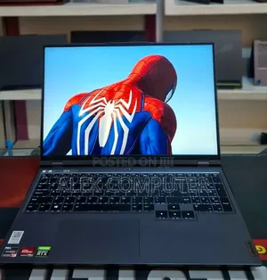 New Laptop Lenovo 16GB AMD Ryzen 7 SSD 512GB