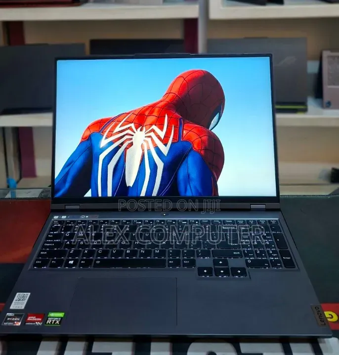 New Laptop Lenovo 16GB AMD Ryzen 7 SSD 512GB