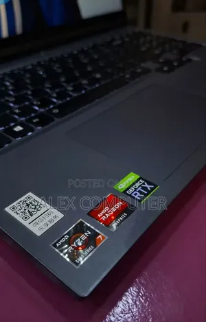 New Laptop Lenovo 16GB AMD Ryzen 7 SSD 512GB