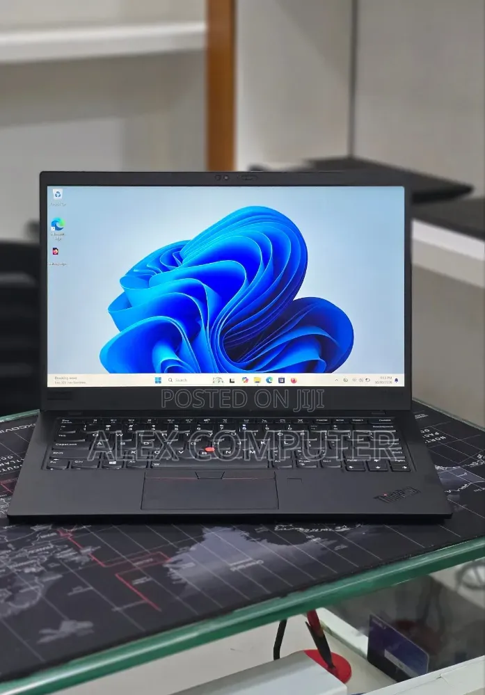 New Laptop Lenovo ThinkPad X1 Carbon 16GB Intel Core i7 SSD 512GB