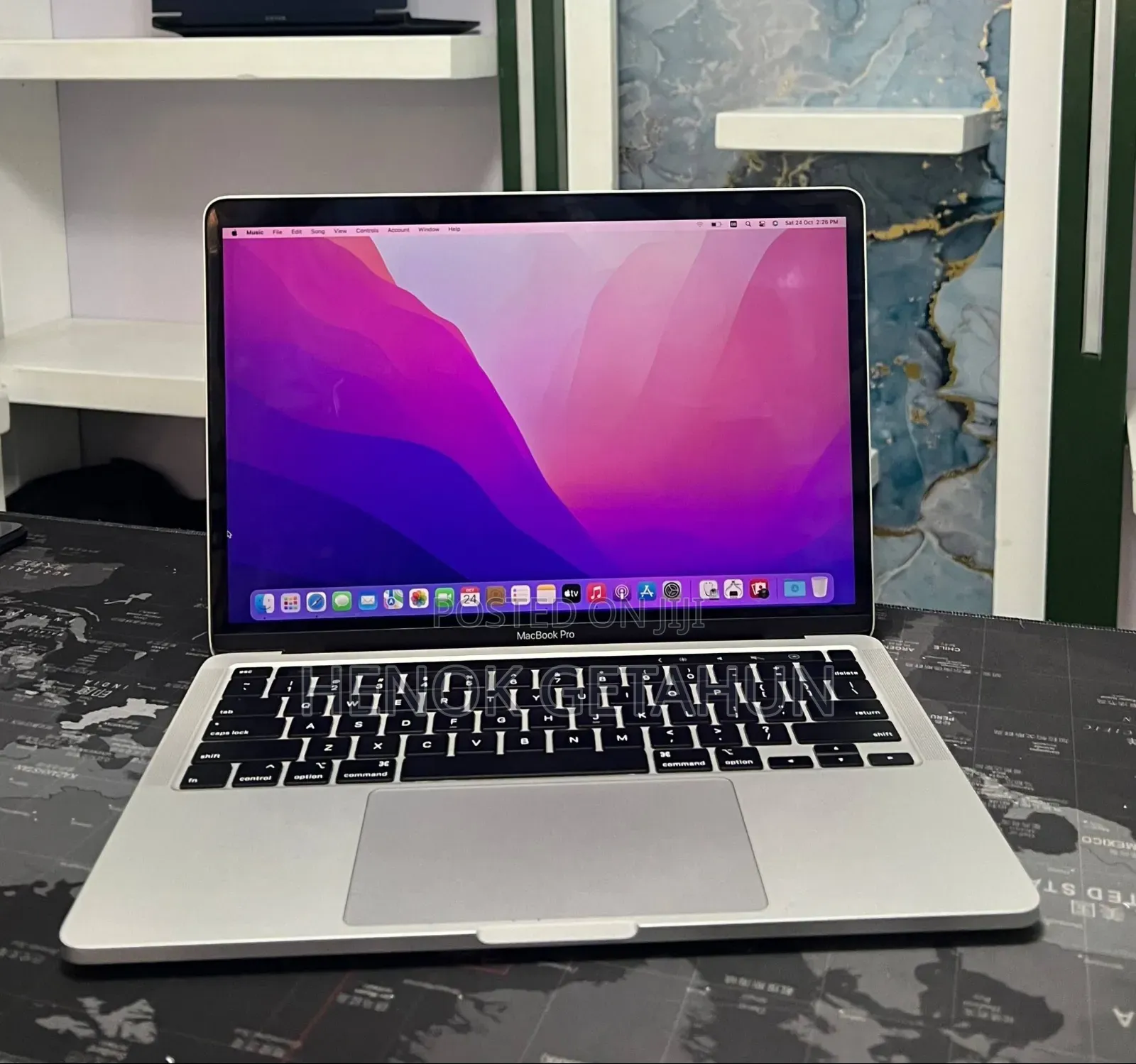 New Laptop Apple MacBook Pro 2020 32GB Intel Core i7 SSD 1T