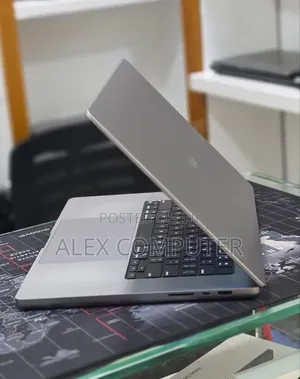 New Laptop Apple MacBook Pro 2021 M1 Max 64GB Apple M1 Max SSD 1T