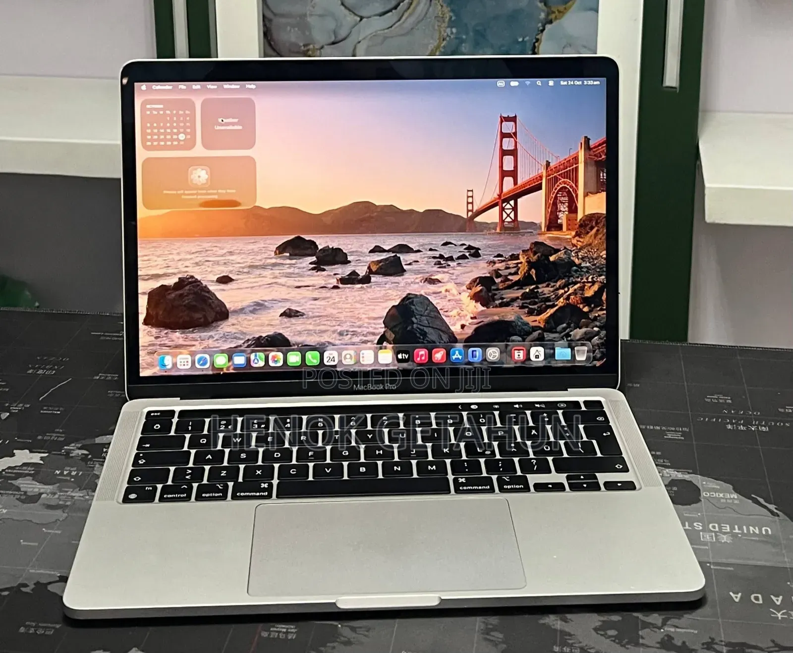New Laptop Apple MacBook Pro 2022 M2 16GB Apple M2 SSD 256GB