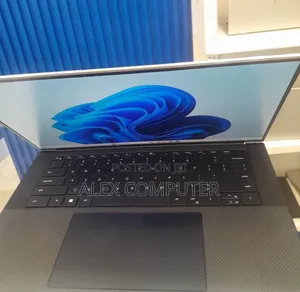 New Laptop Dell XPS 15 16GB Intel Core i7 SSD 512GB