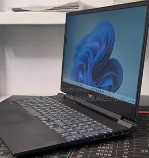 New Laptop HP Victus 15 16GB AMD Ryzen 7 SSD 512GB