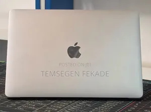 New Laptop Apple MacBook Pro 2020 8GB Intel Core i7 SSD 256GB
