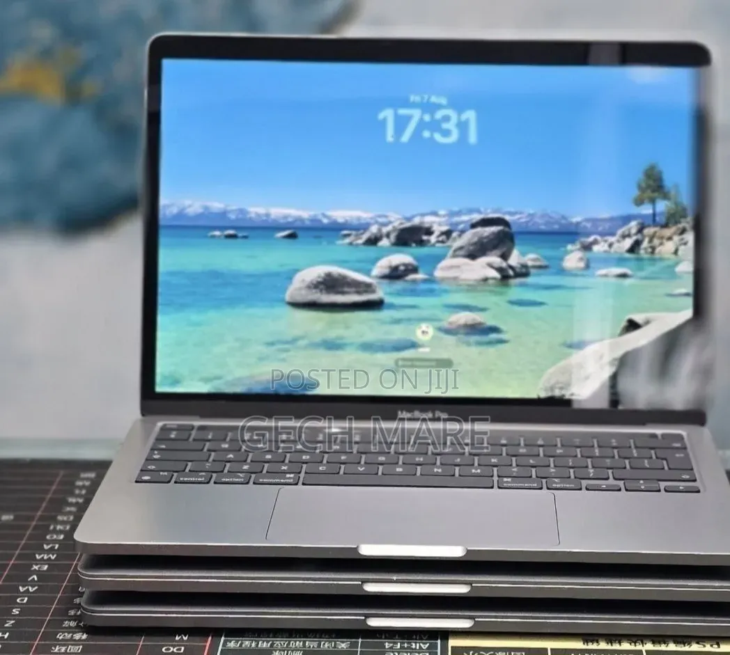 New Laptop Apple MacBook Pro 2021 M1 8GB Intel SSD 512GB