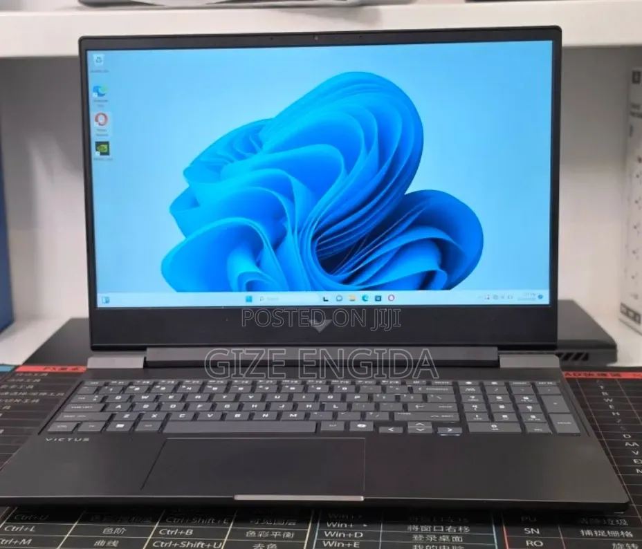 New Laptop HP Victus 15 16GB AMD Ryzen 7 SSD 512GB