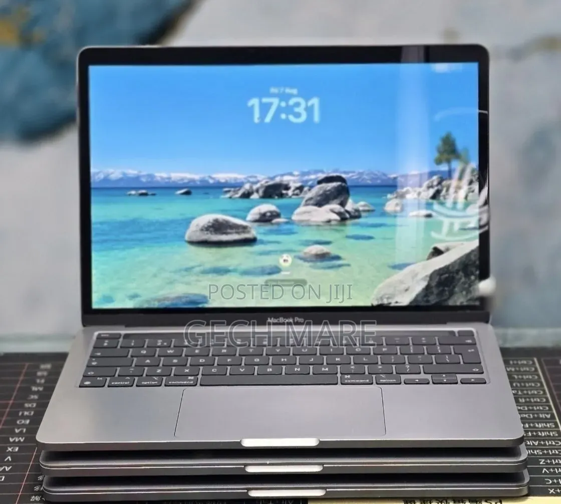 New Laptop Apple MacBook Pro 2021 M1 8GB Intel SSD 512GB