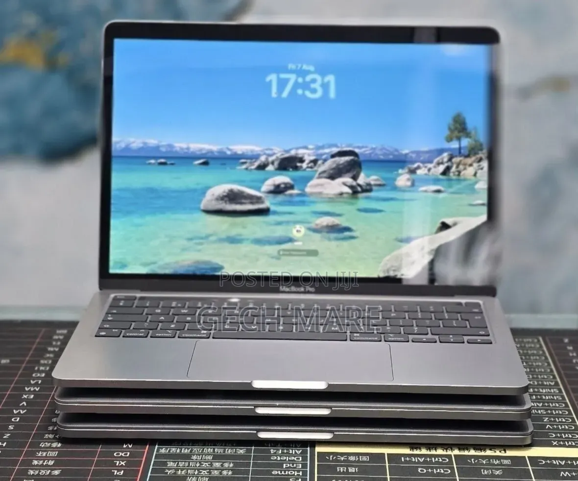 New Laptop Apple MacBook Pro 2021 M1 8GB Intel SSD 512GB