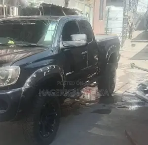 Toyota Tacoma 2011 Black