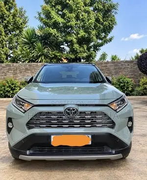 Toyota RAV4 2023 Green