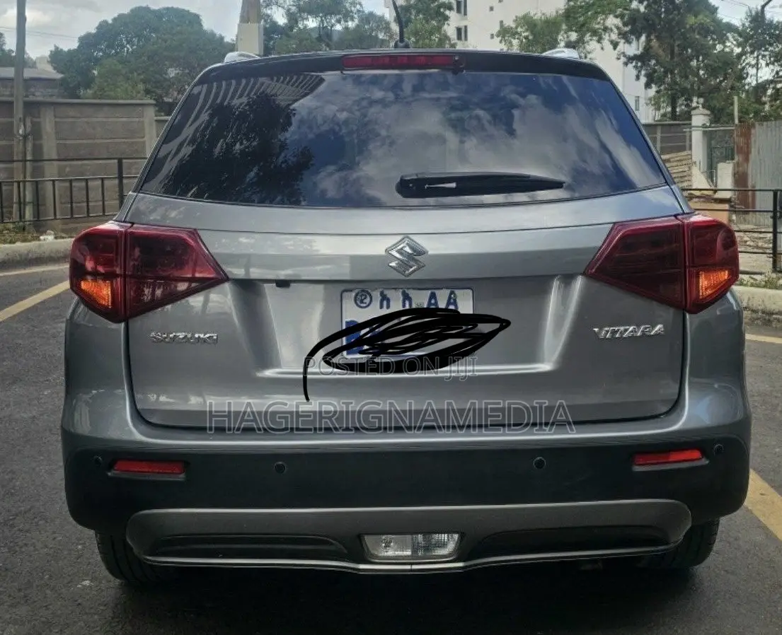 Suzuki Grand Vitara 2021 Gray