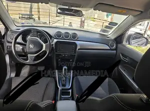 Suzuki Grand Vitara 2021 Gray
