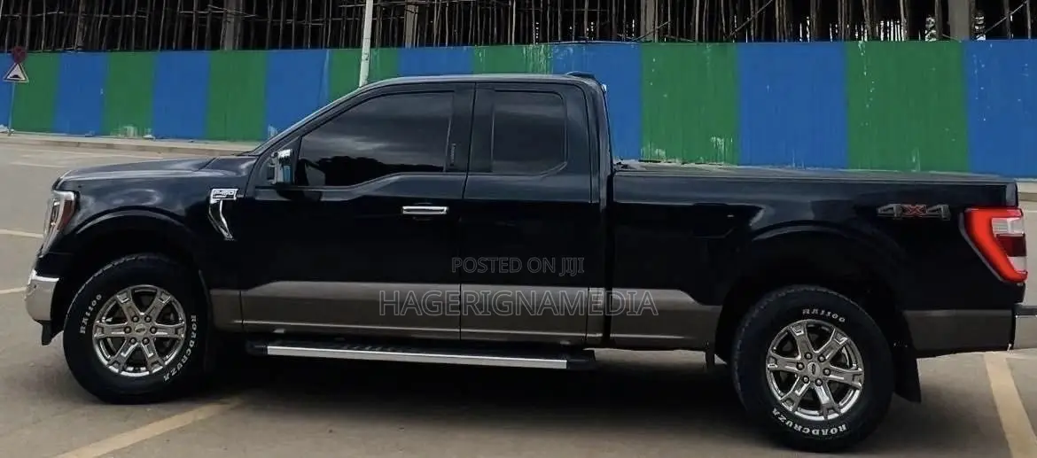 Ford F-150 2022 Black