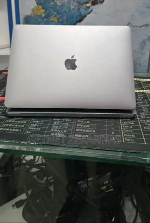 New Laptop Apple MacBook Air 8GB Apple M1 SSD 256GB