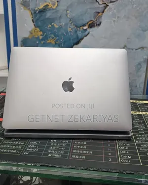 New Laptop Apple MacBook Air 8GB Apple M1 SSD 256GB