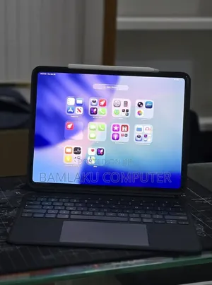 New Apple iPad Pro 13 (2025) 256 GB