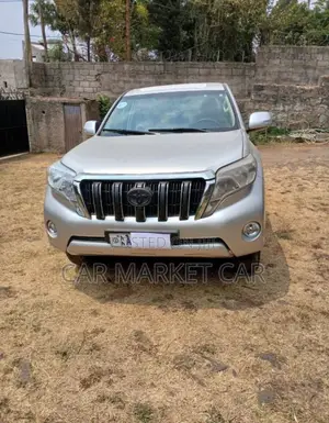 Toyota Land Cruiser Prado 2.8 D-4D 2014 Silver