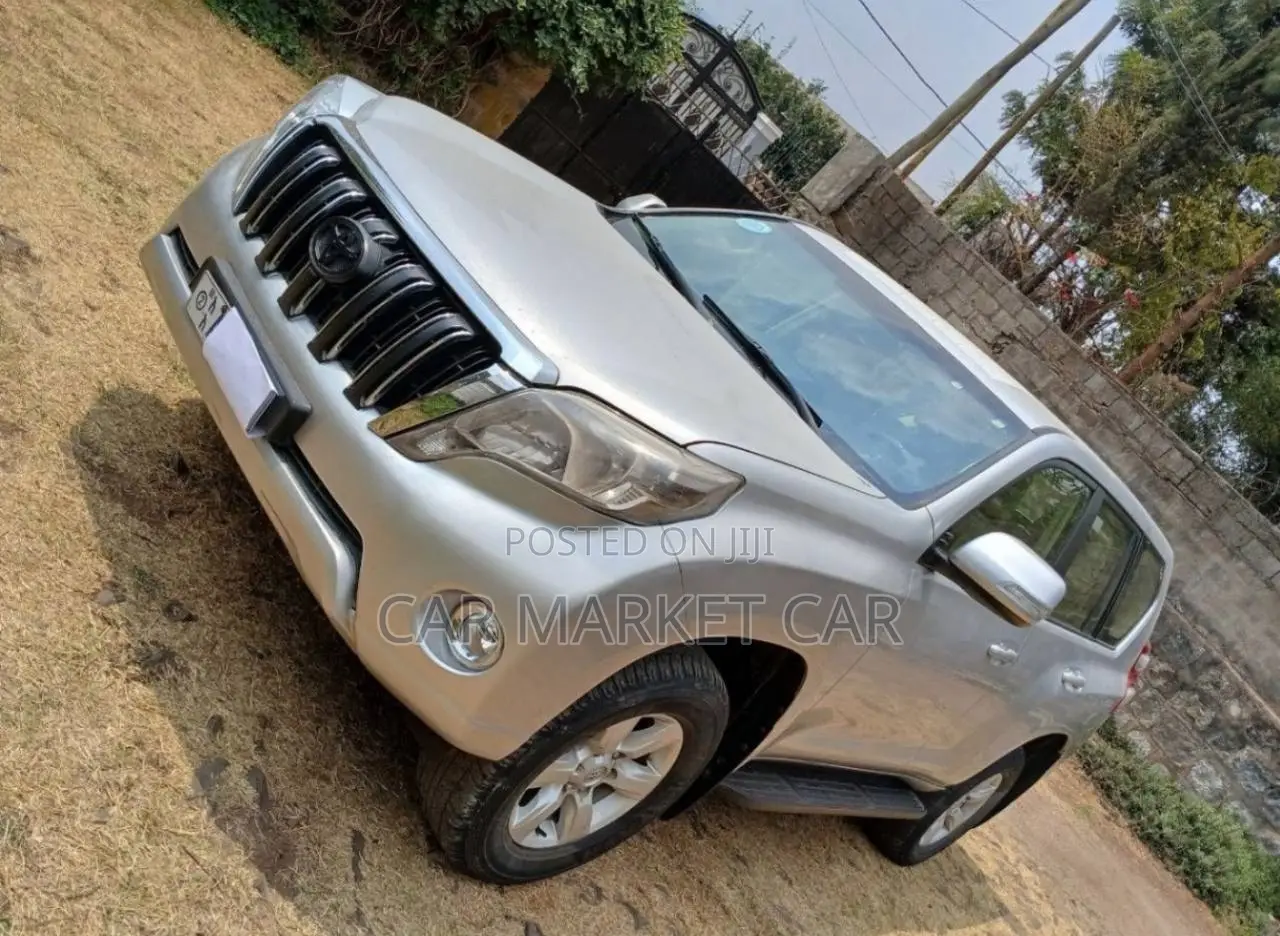 Toyota Land Cruiser Prado 2.8 D-4D 2014 Silver
