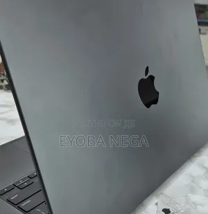 New Laptop Apple MacBook Pro 2025 M5 16GB Apple M5 SSD 1T