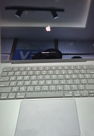 New Laptop Apple MacBook Pro 2025 M5 16GB Apple M5 SSD 1T