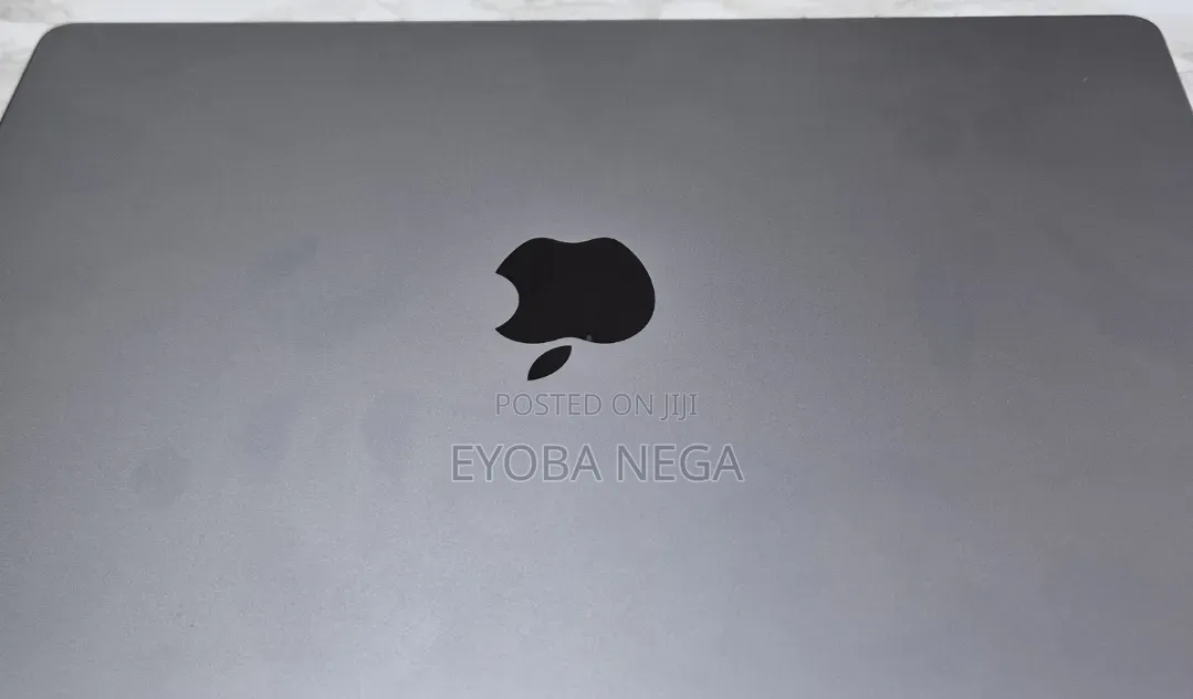 New Laptop Apple MacBook Pro 2025 M5 16GB Apple M5 SSD 1T