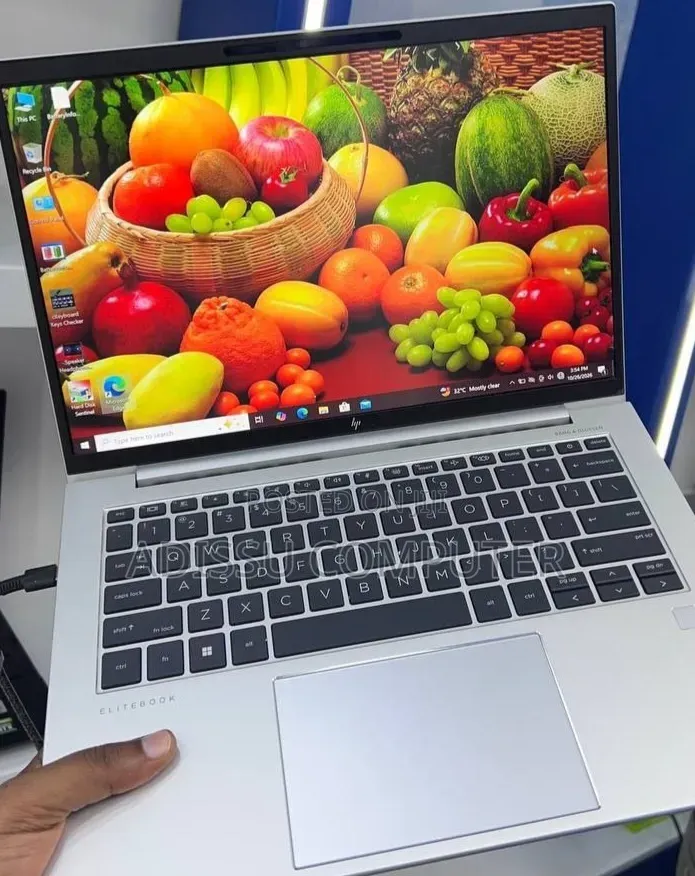 New Laptop HP EliteBook 840 G9 16GB Intel Core i7 SSD 512GB