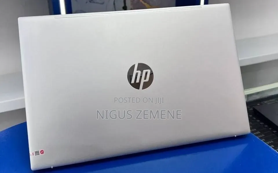 New Laptop HP EliteBook 845 G8 16GB AMD Ryzen 5 SSD 512GB